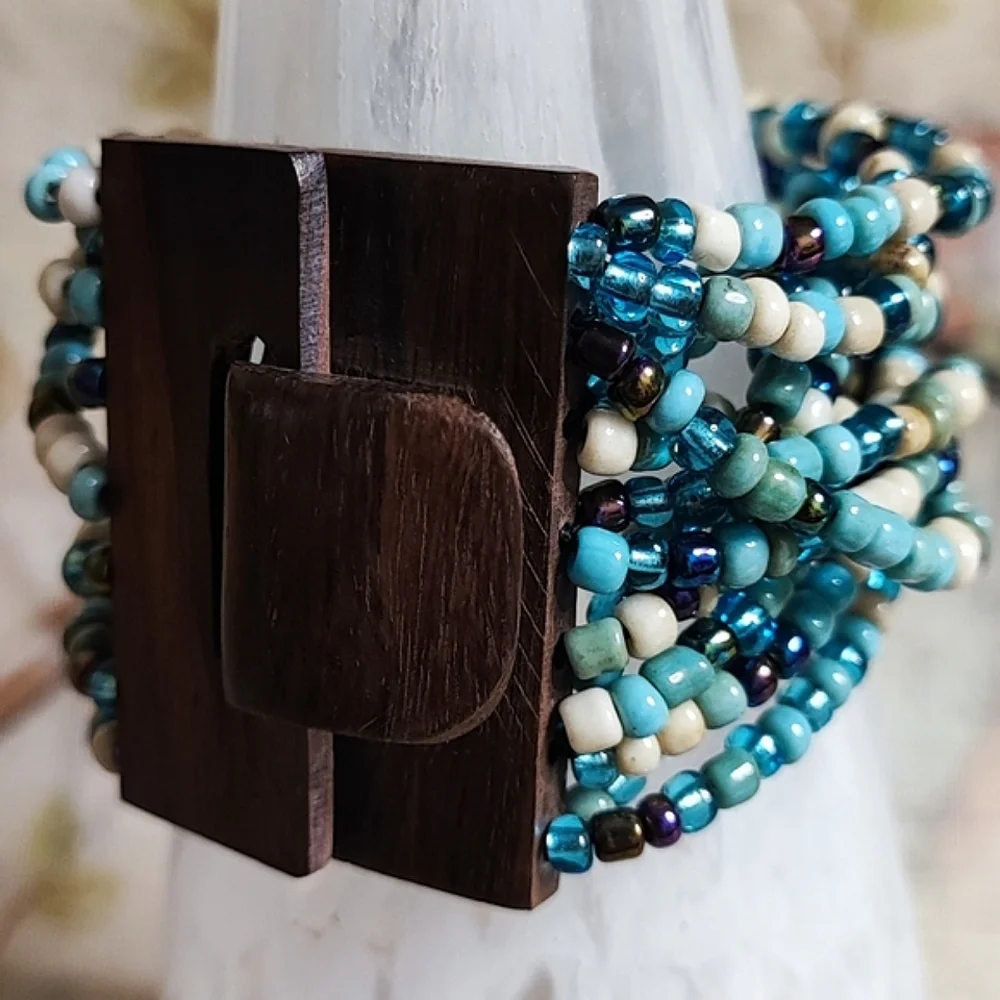 Wood Clasp Seed Beaded Blue Turquoise Cream Twisted Stretch Vintage Bracelet MCM